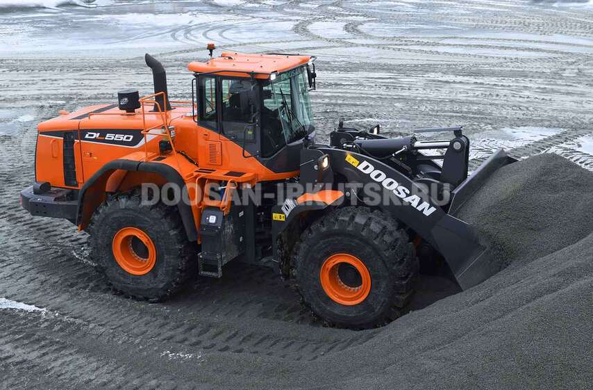 Колесный погрузчик DOOSAN DL 550A (3 SP)