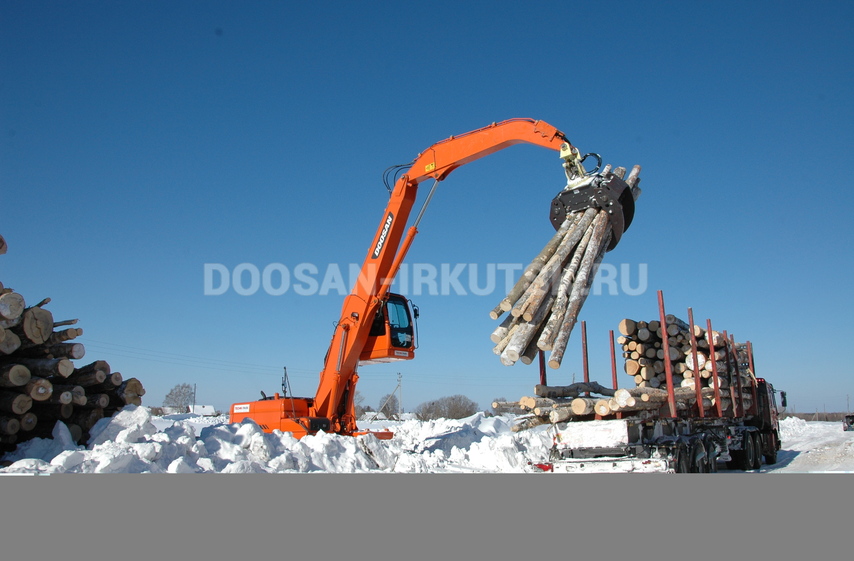 Бревноперегружатель гусеничный DOOSAN DX 225 LCA