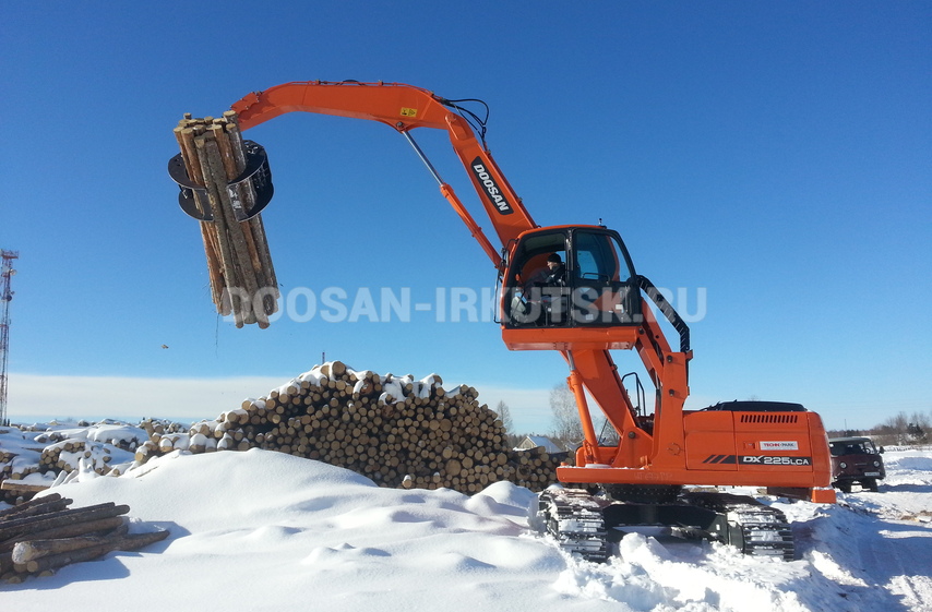 Бревноперегружатель гусеничный DOOSAN DX 225 LCA